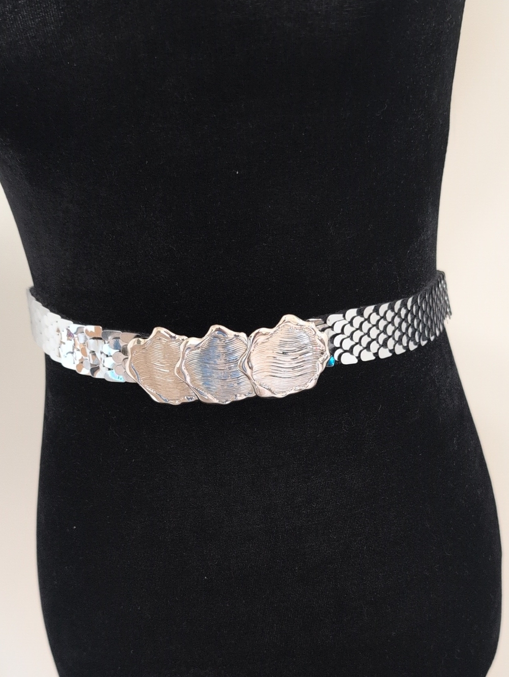 Vintage Silver Metallic Scale Shell Chain Link Waist Belt Womens Disco Volup